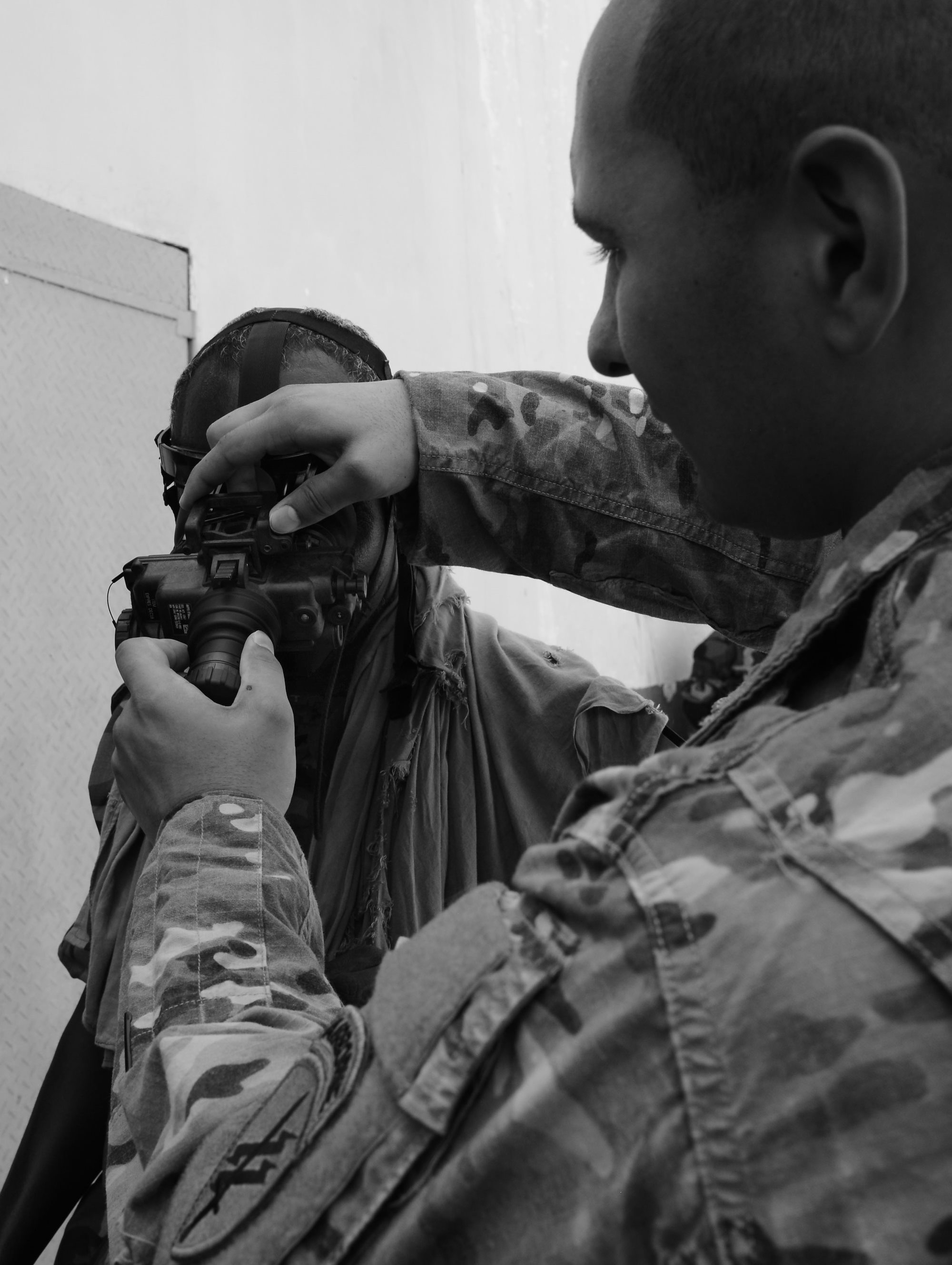 FAD troops learn to see in the dark