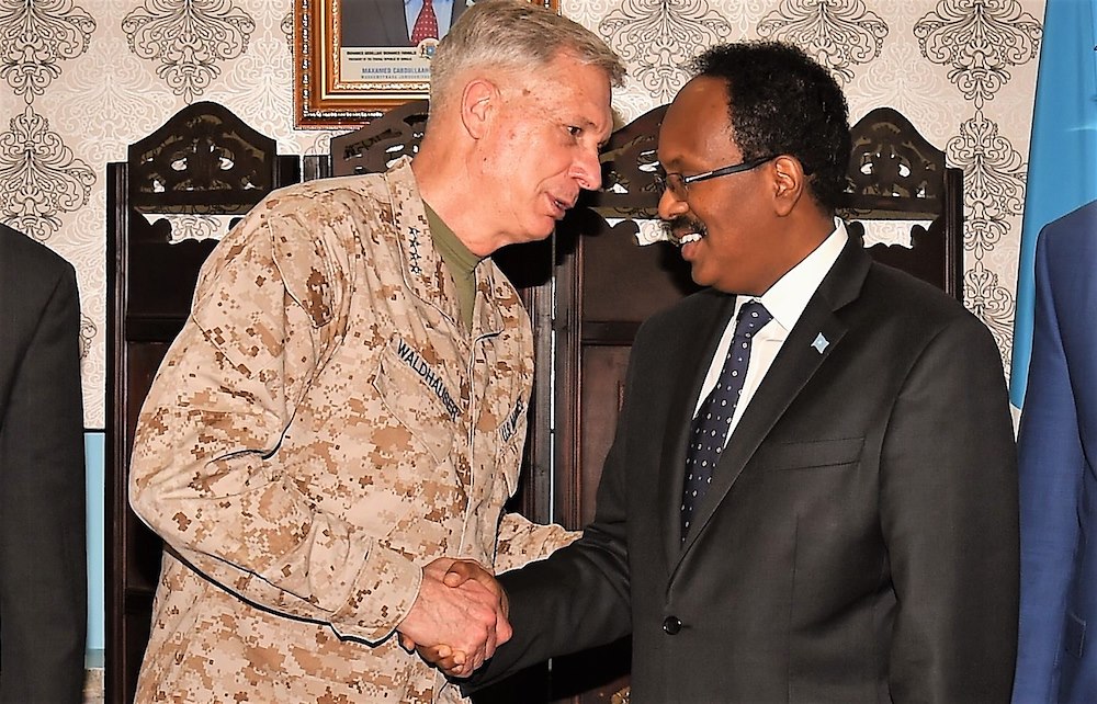 AFRICOM, CJTF-HOA Commanders meet with Somalia President