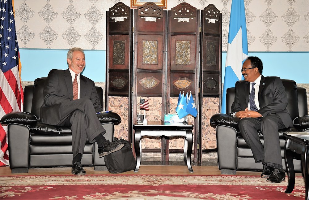 AFRICOM, CJTF-HOA Commanders meet Somalia President