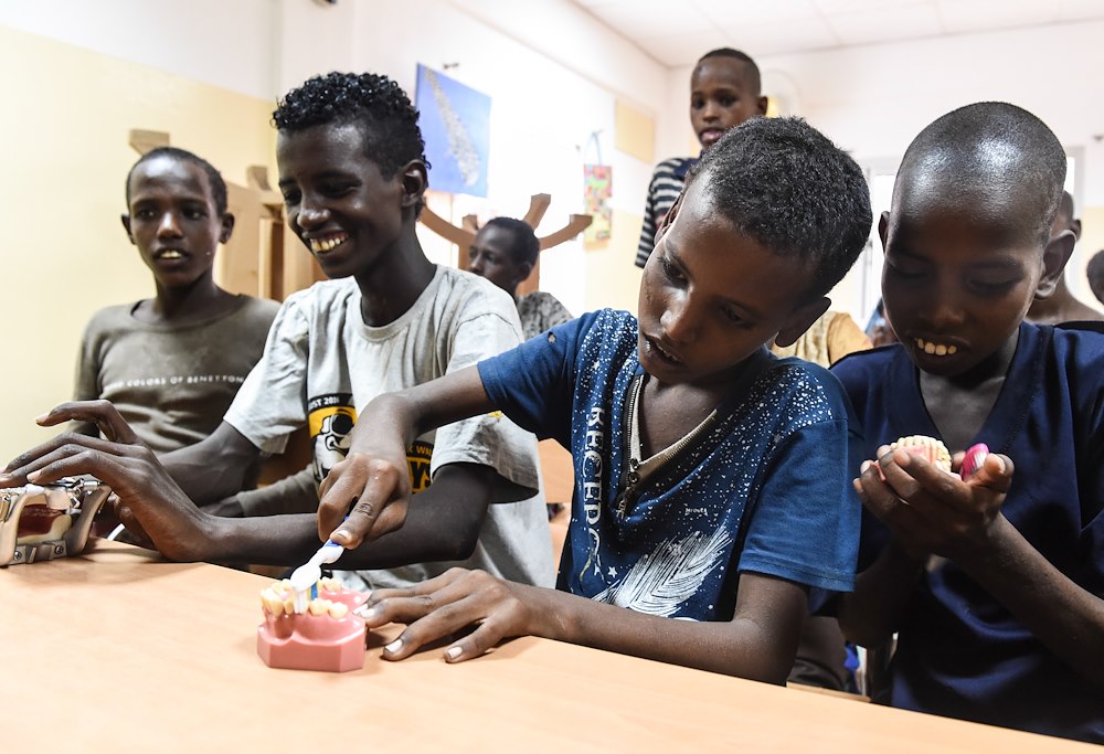 CJTF-HOA Civil Affairs team teaches local children oral hygiene, preventative care
