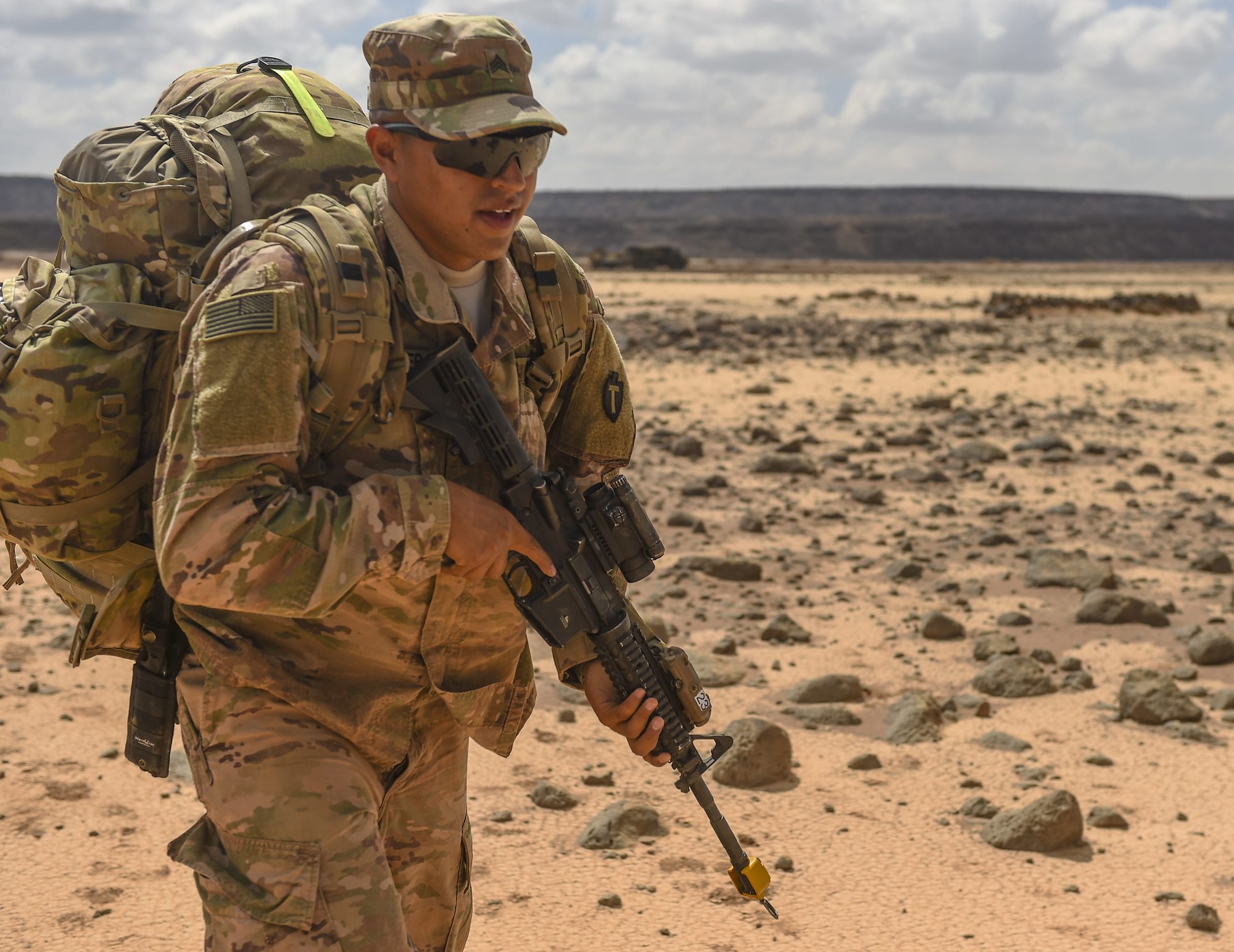US service members hunker down for French Desert Commando Course