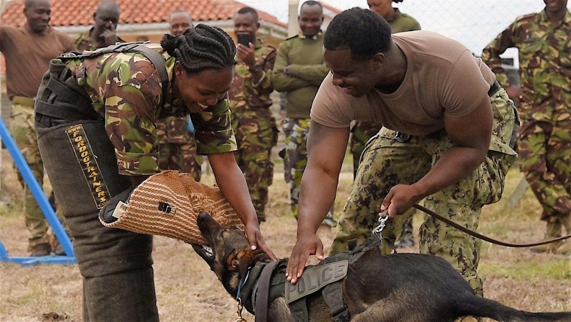 Kenya Defence Forces, U.S. canine handlers exchange knowledge