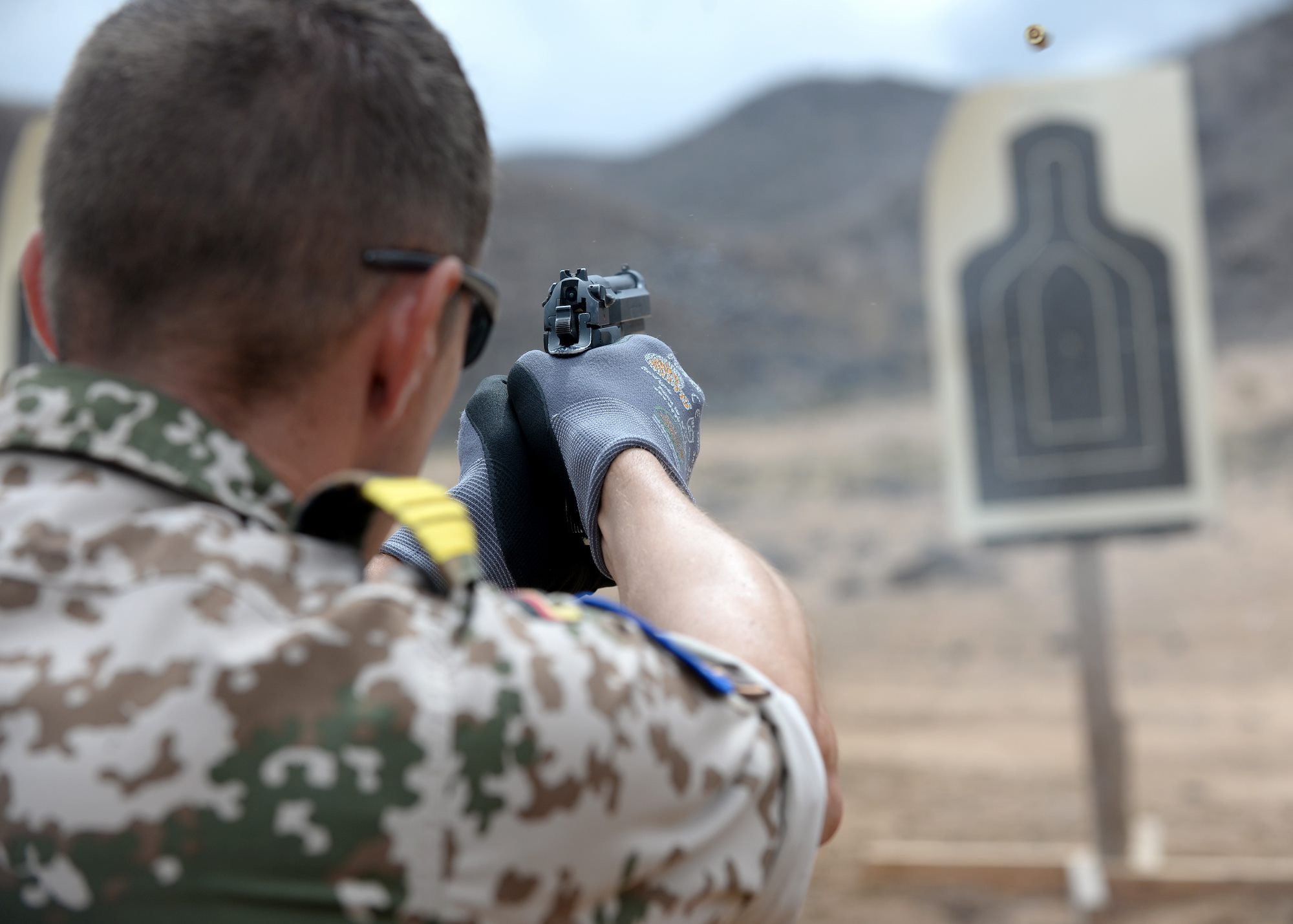 CJTF-HOA staff share weapons techniques