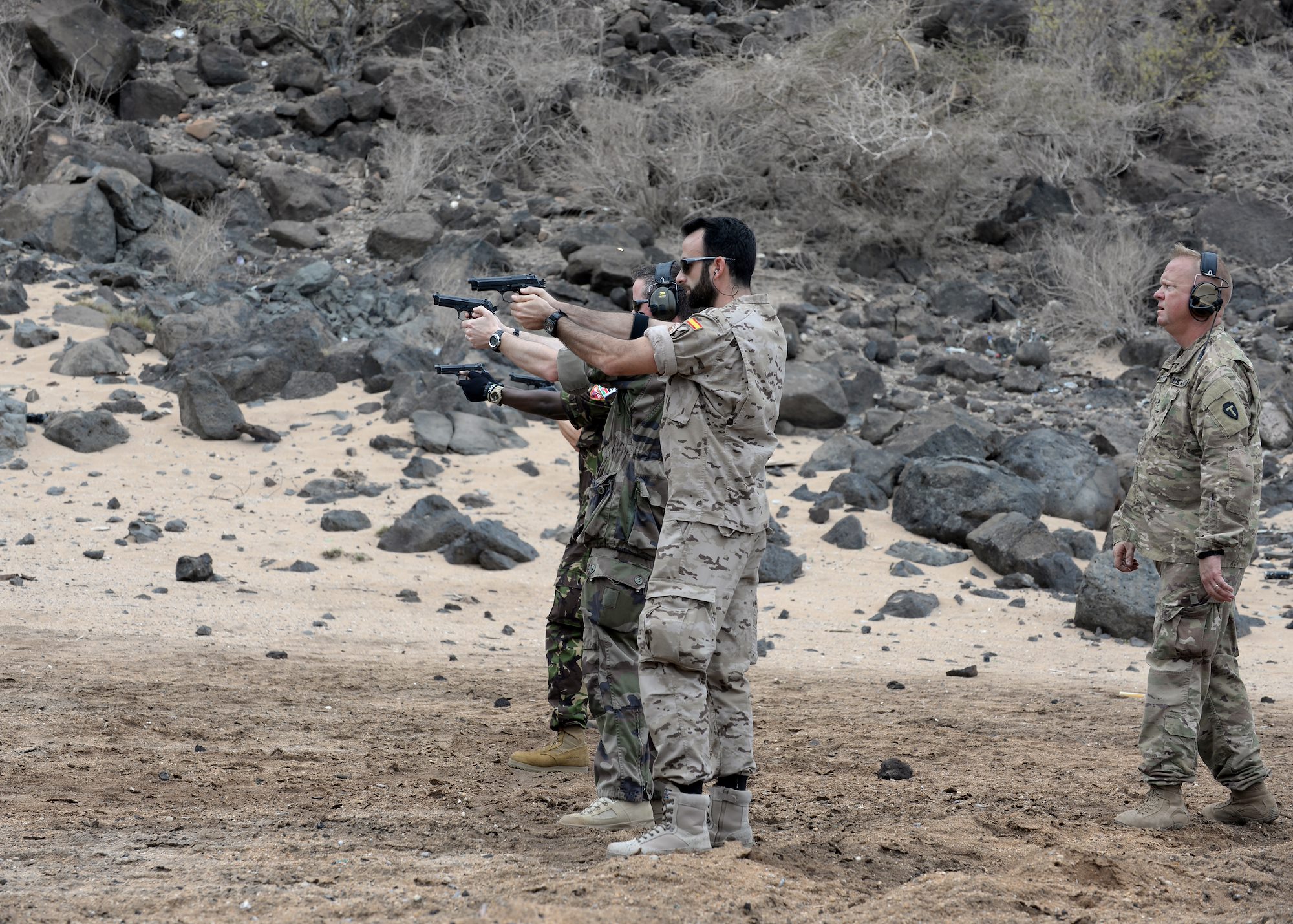 CJTF-HOA staff share weapons techniques