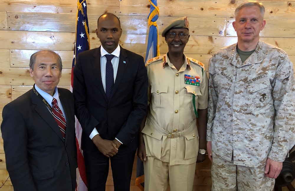 Gen. Waldhauser, Amb. Yamamoto meet with Somali leaders