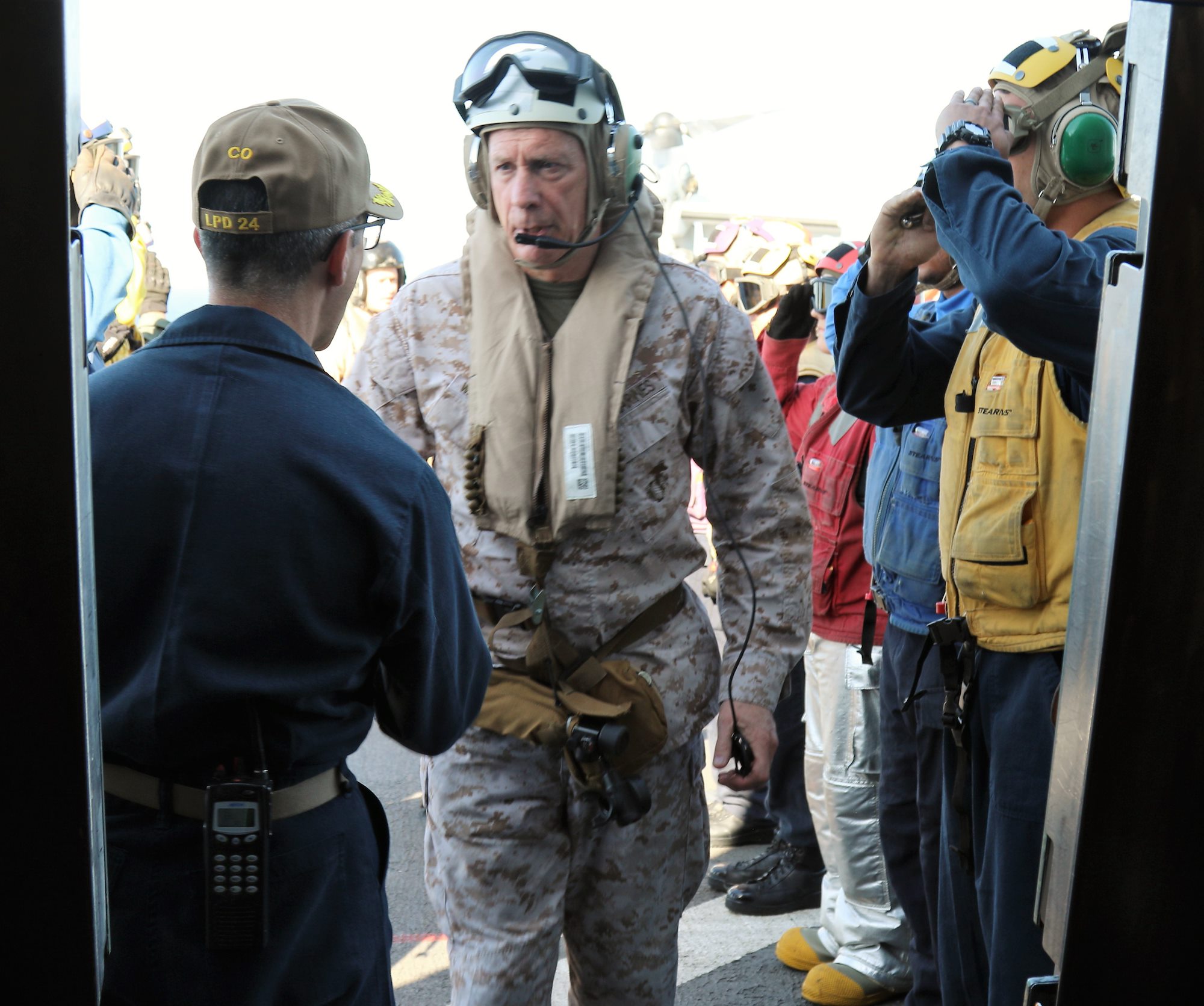 AFRICOM commander visits USS Arlington