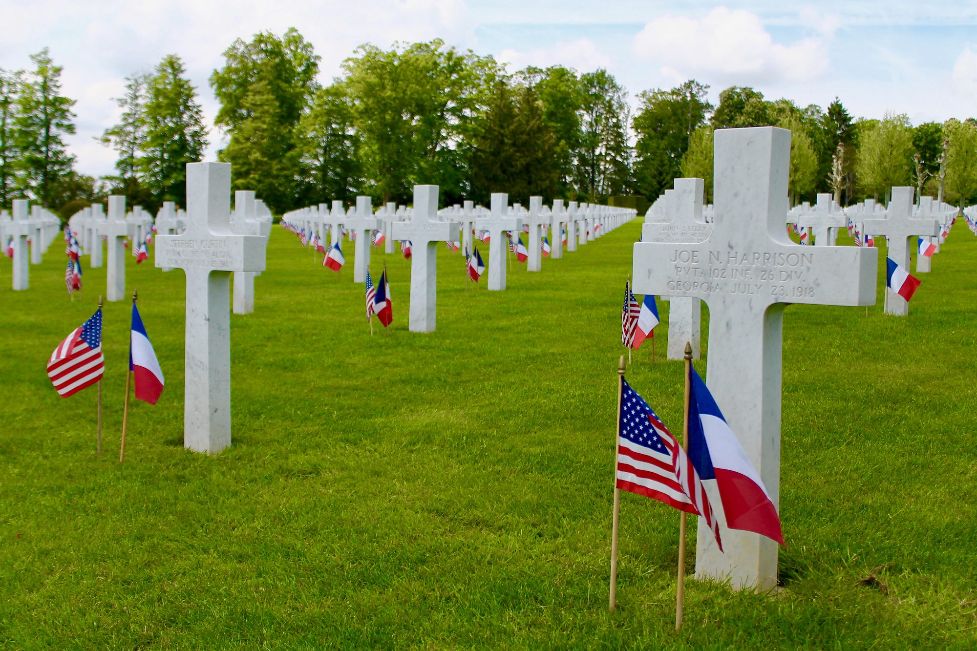 AFRICOM Commander Lays Wreath at WWI Cemetery