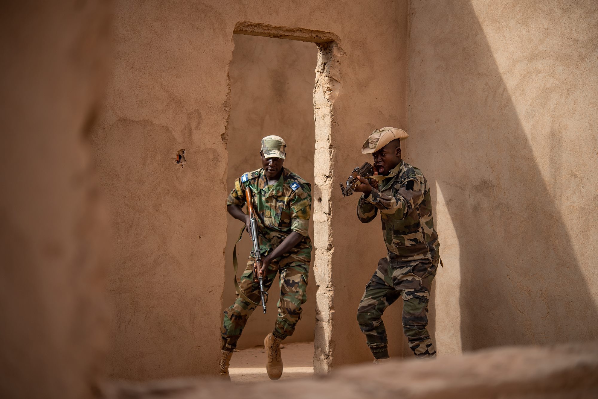 Air advisors train with Niger Armed Forces at AB201