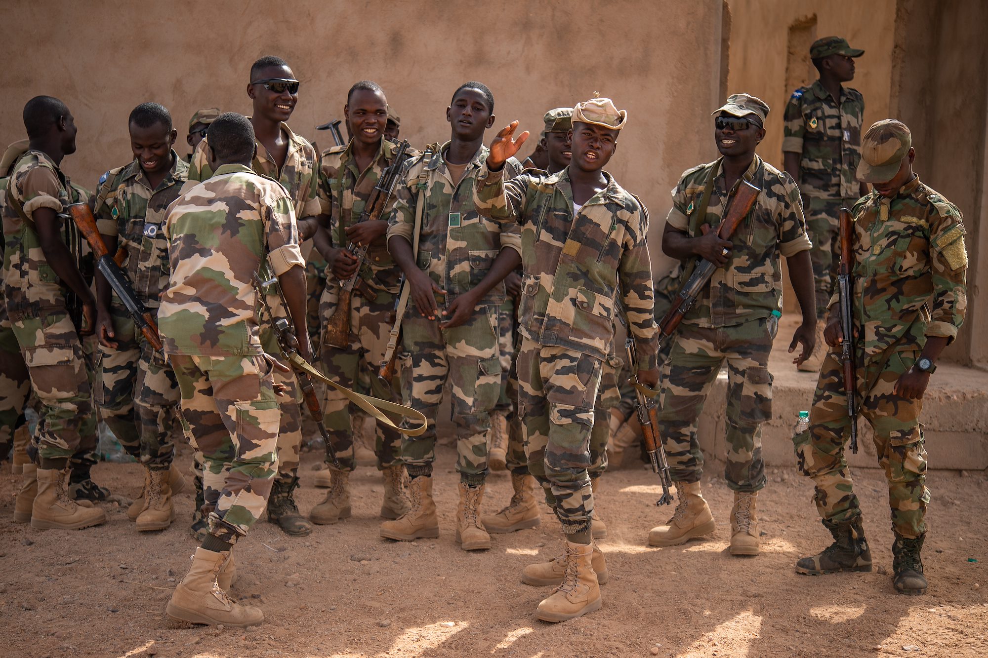 Air advisors train with Niger Armed Forces at AB201