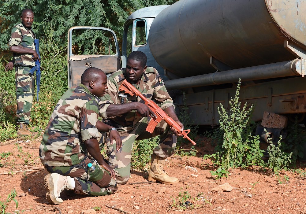 U.S. advisors train with Nigerien forces