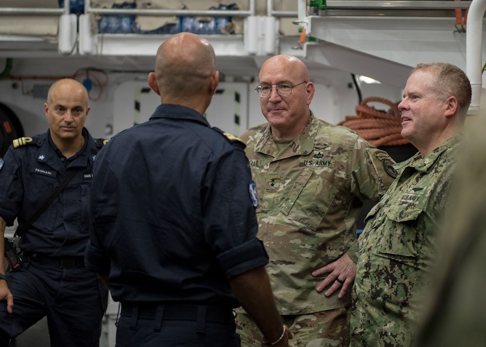 CJTF-HOA Commanding General visits Operation Atalanta