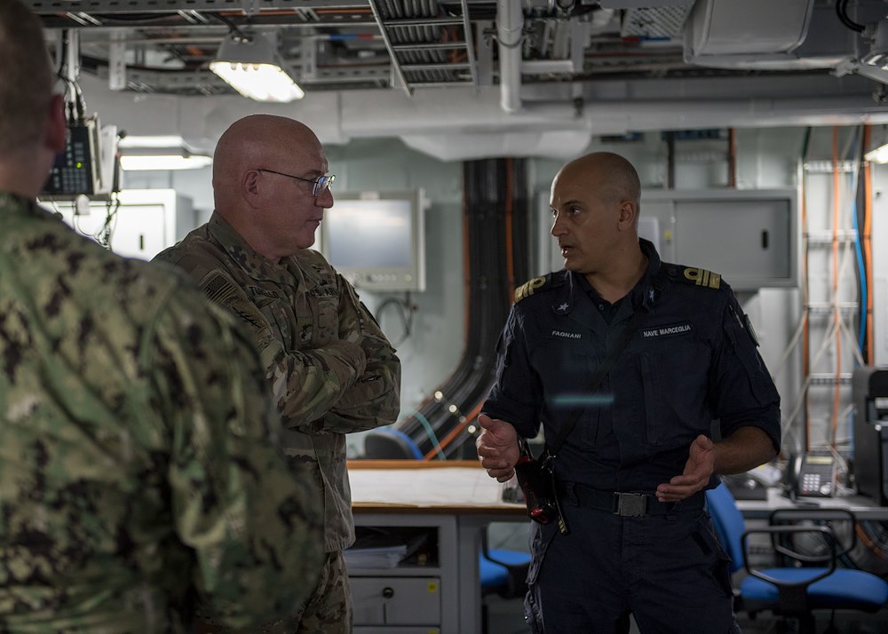 CJTF-HOA Commanding General visits Operation Atalanta