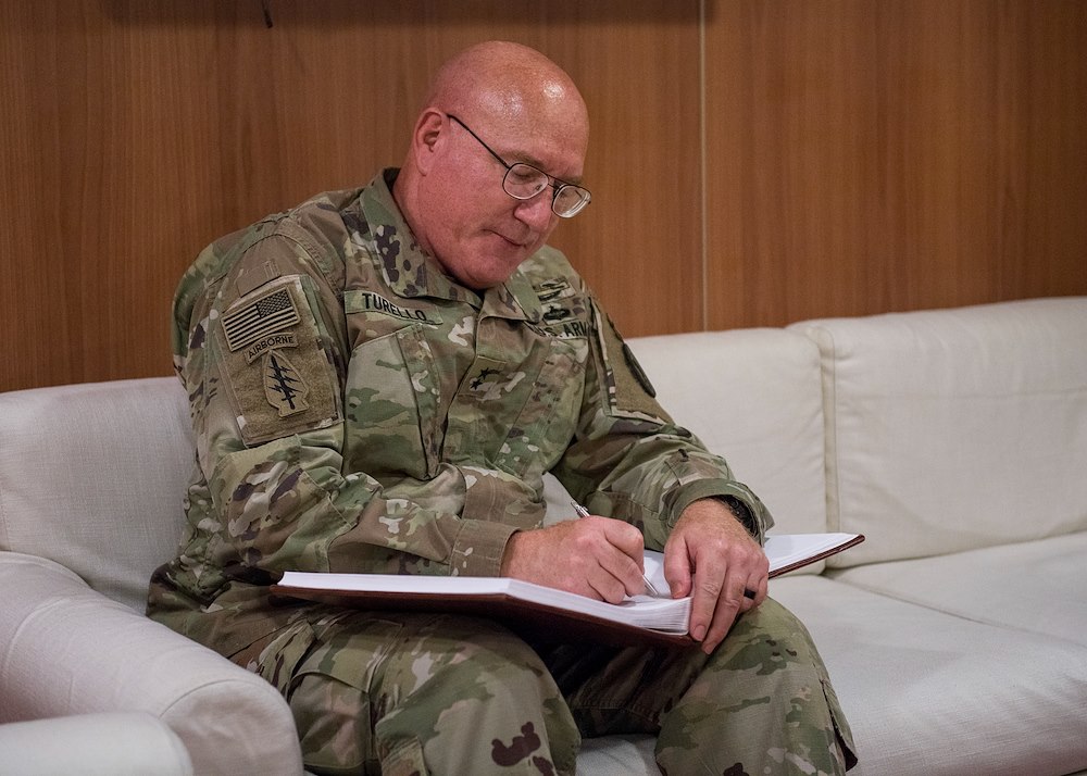 CJTF-HOA Commanding General visits Operation Atalanta
