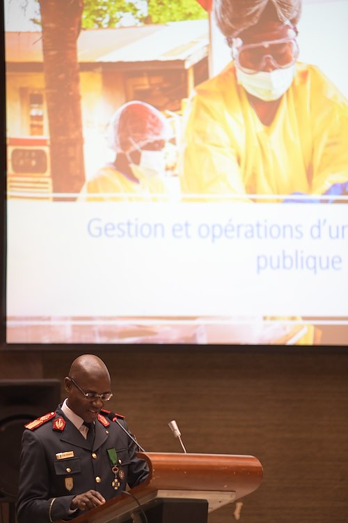 U.S. Navy photo by Mass Communication Specialist 2nd Class Evan Parker