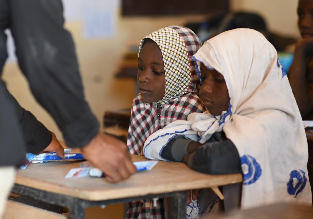 Civil Affairs Team hosts first-ever dental hygiene course in Nigerien village