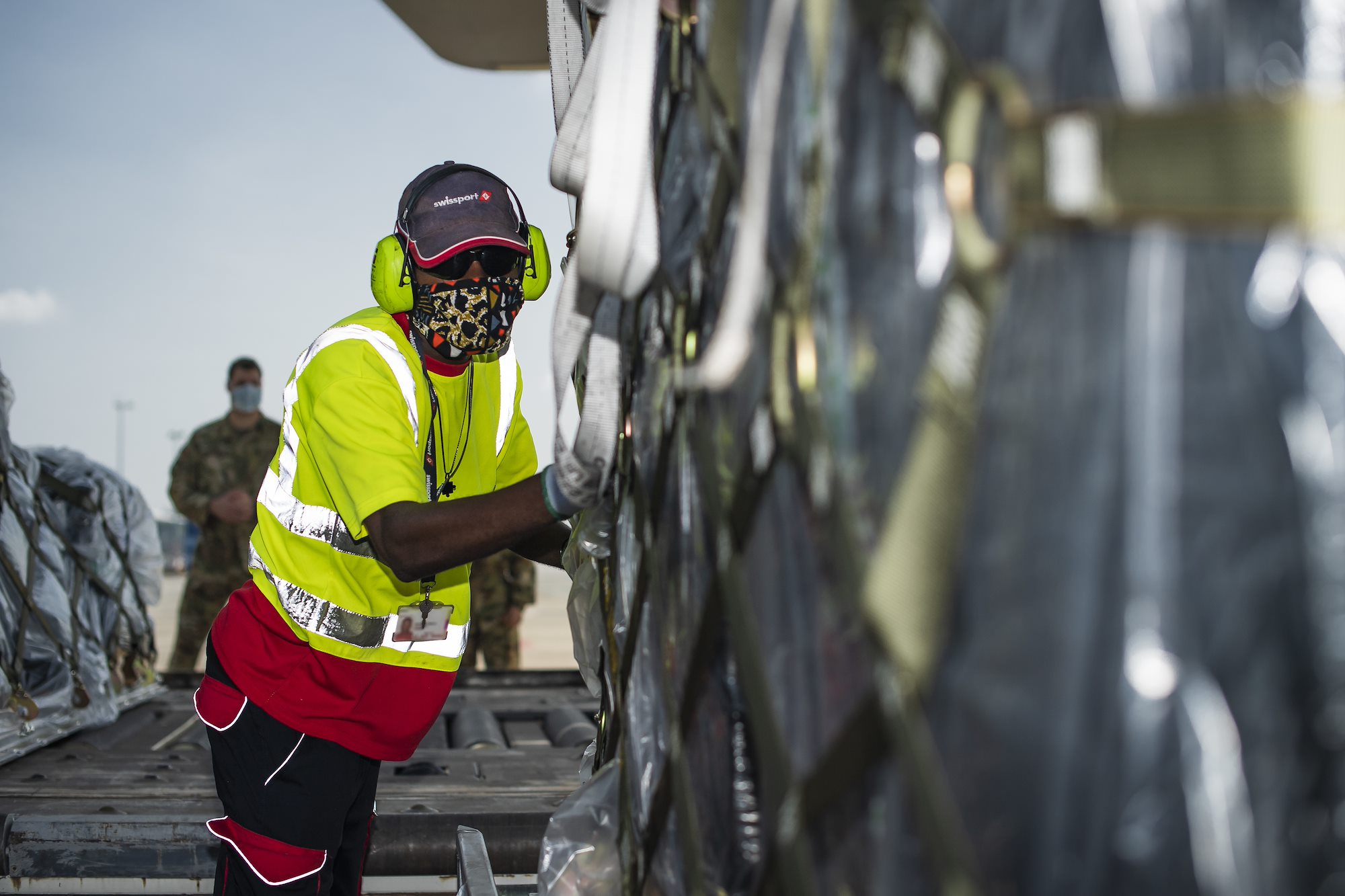 Air Force Africa delivers medical supplies to Ghana