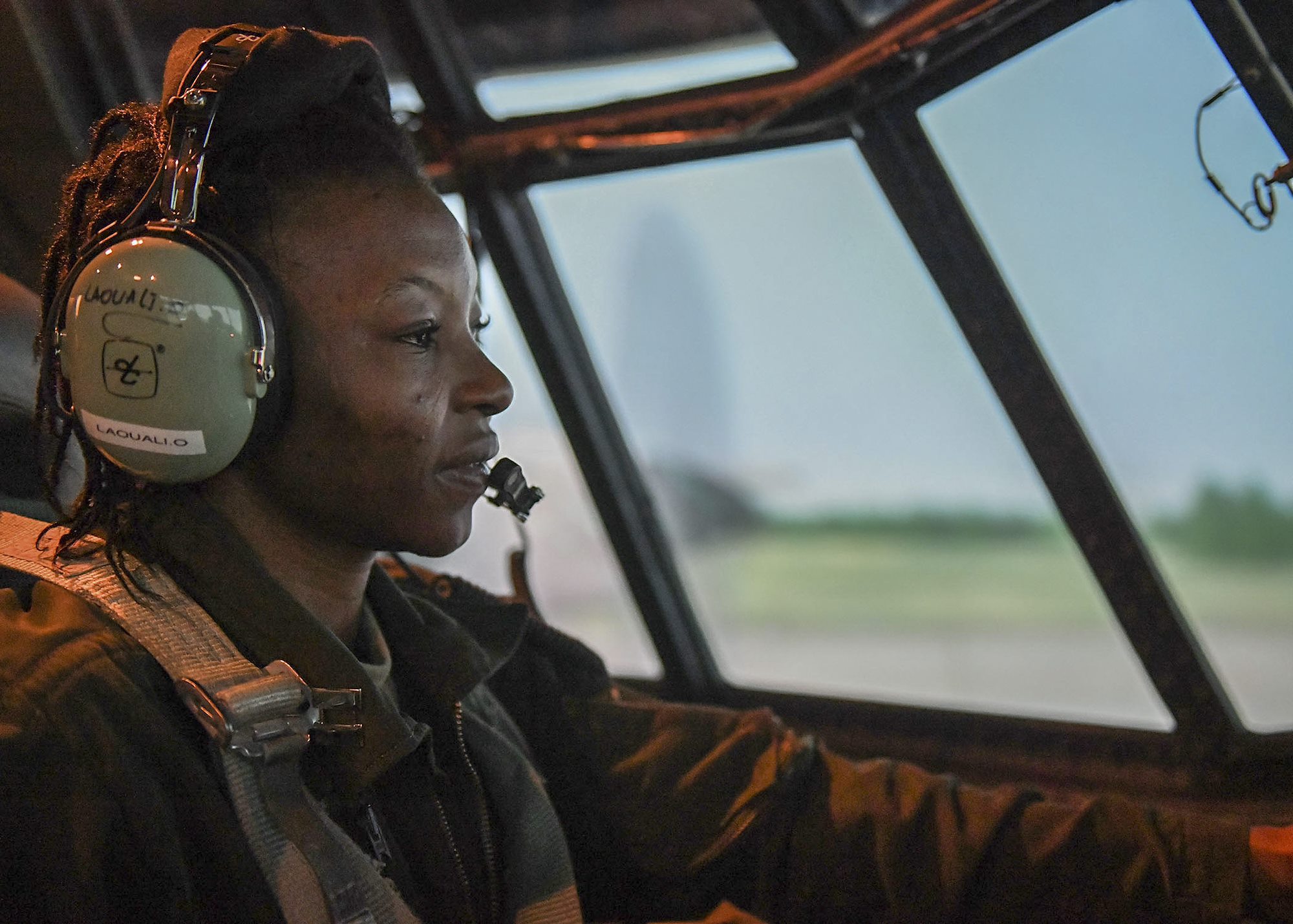 Nigerien Air Force's first female pilot adds C-130 to repertoire