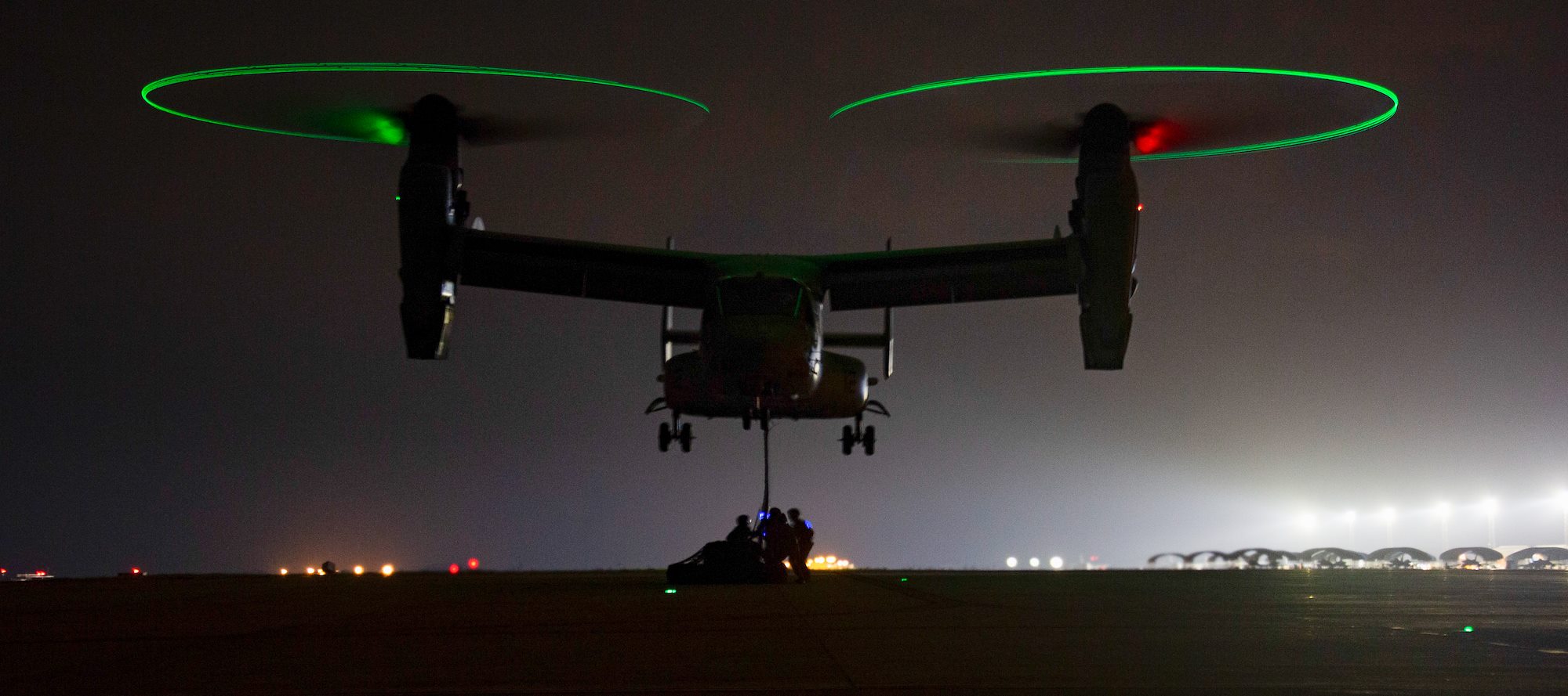 Marines train to expeditiously move cargo and equipment