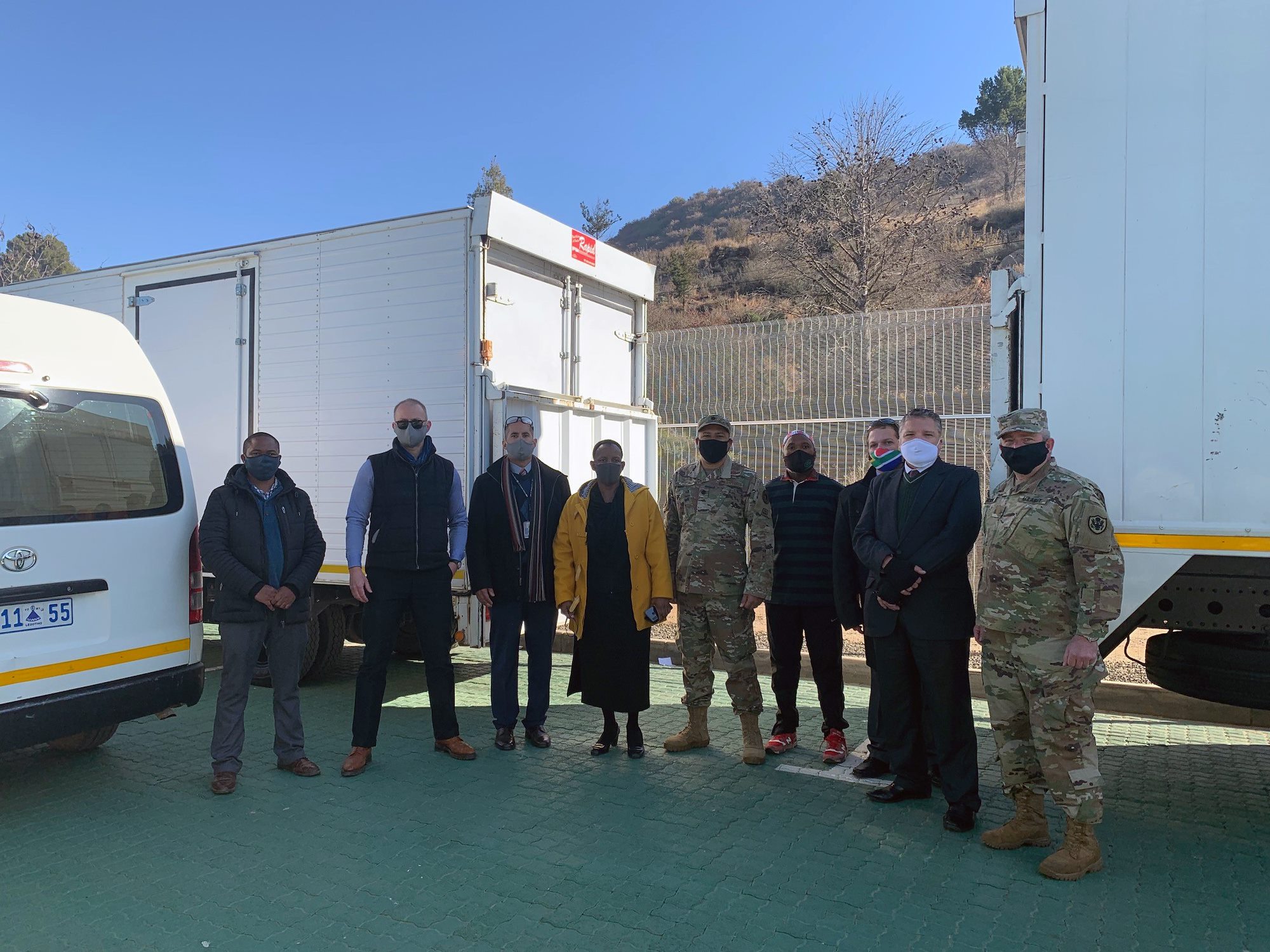 Medical equipment donated to Lesotho at border station