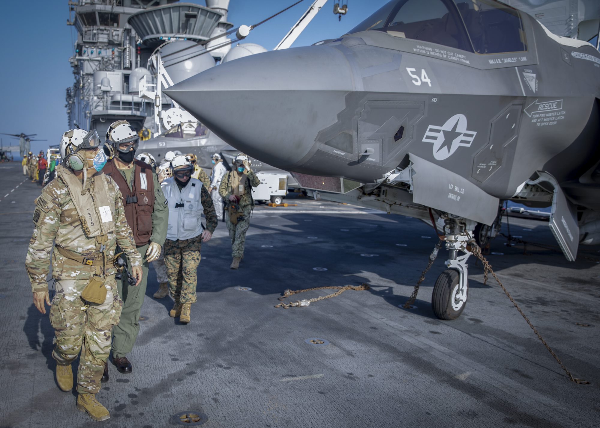 AFRICOM leadership visits USS Makin Island