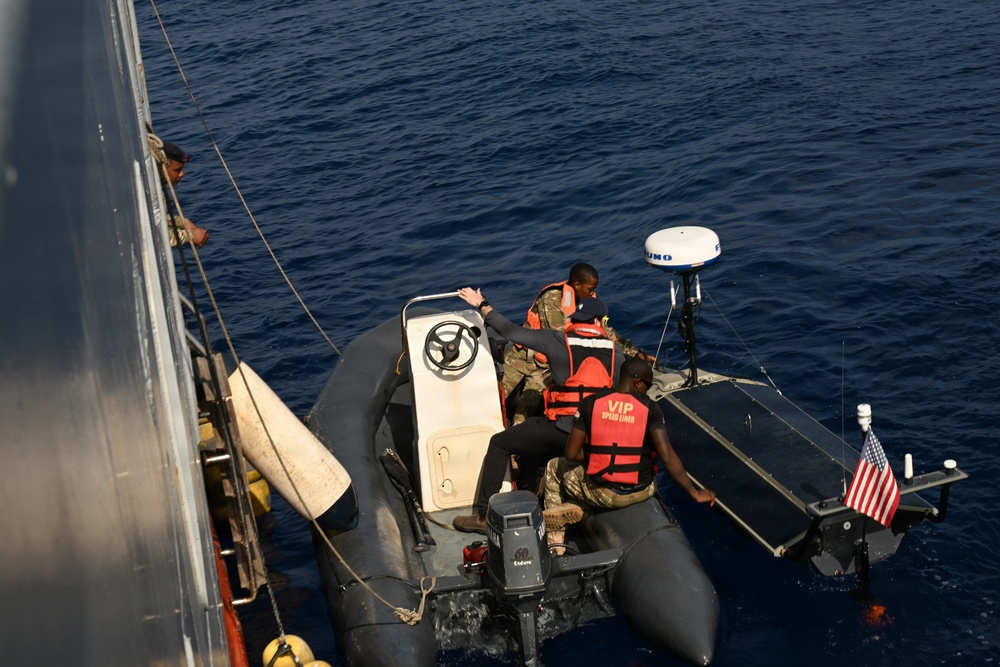 CTF 66 Successfully Launches Lightfish USV Off Partner Vessel