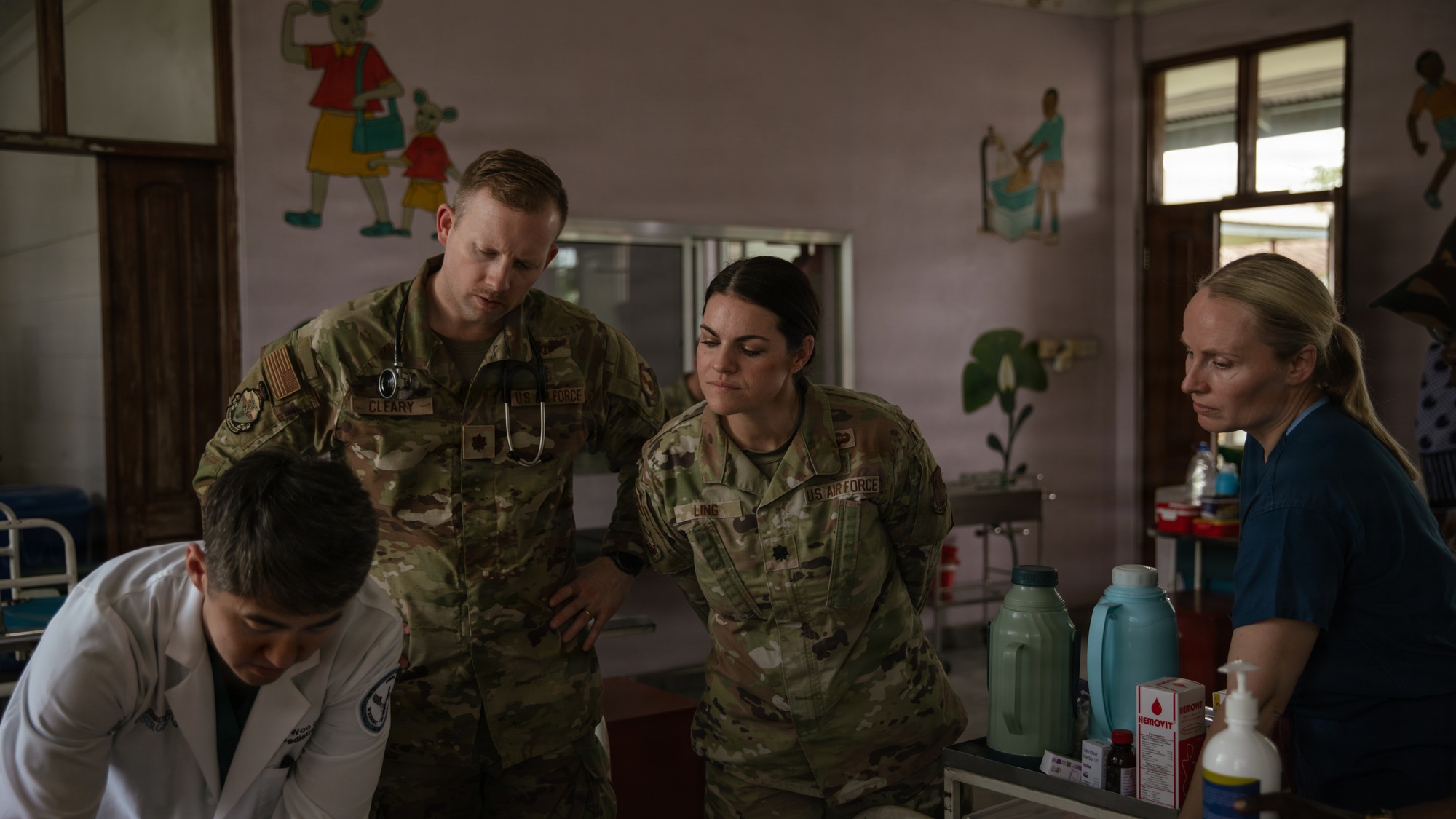 US, Tanzania military medical professionals visit pediatric patients during JA26