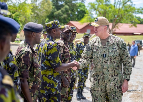 U.S. Strengthens Maritime Security Cooperation with Kenya During NAVAF Commander’s Visit